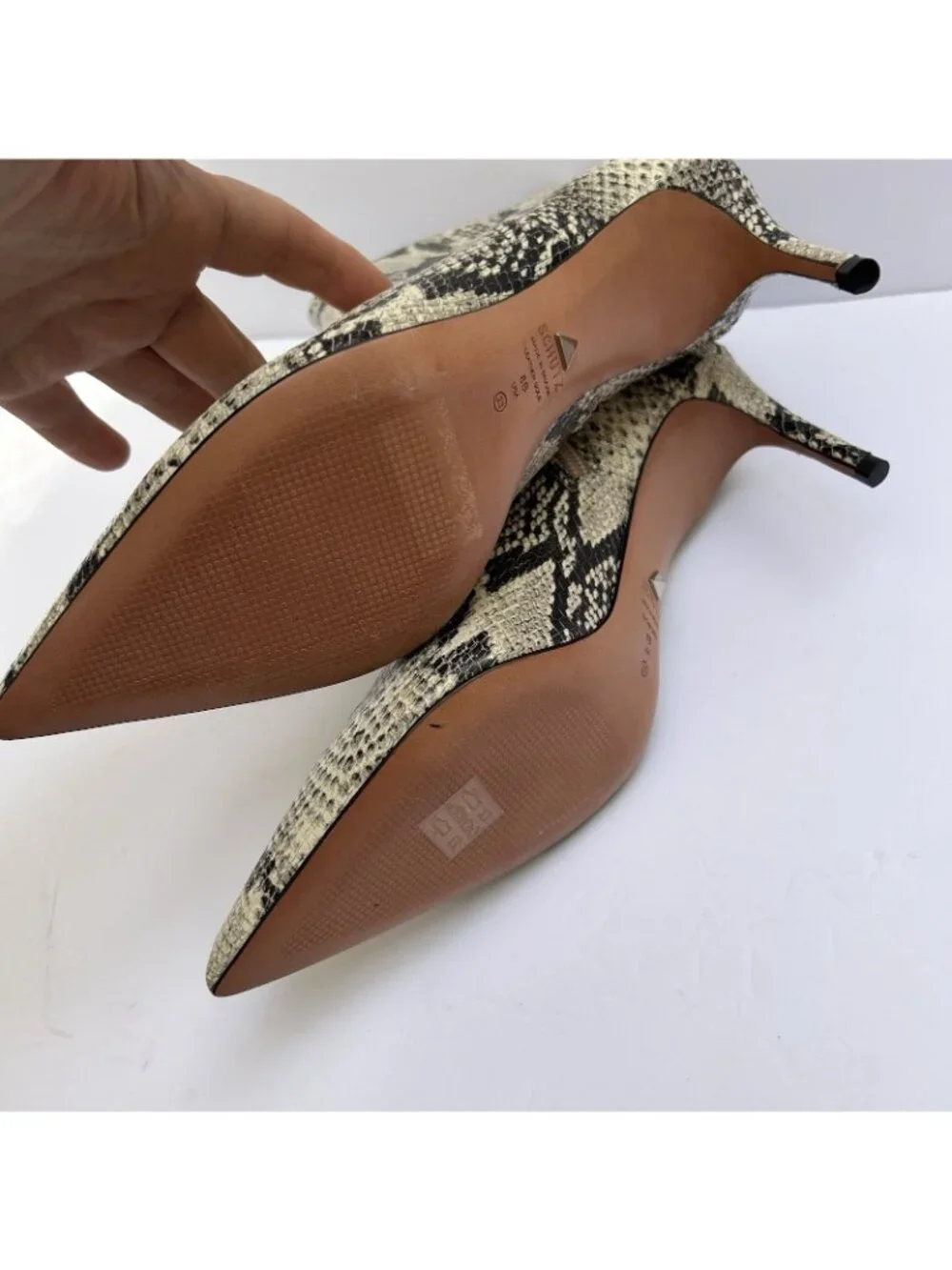 Schutz Leather Bette Snake-Embossed Snakeskin Print Heeled Booties Size 8 Boots